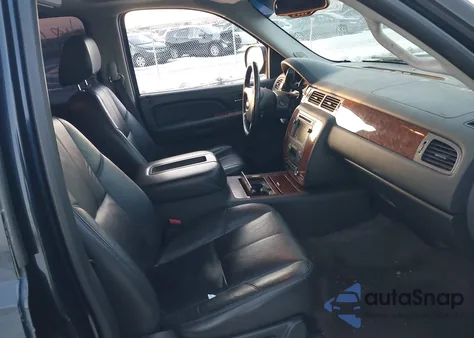 2008 Chevrolet Tahoe Ltz from USA, damaged, VIN 1GNFK13028J201529